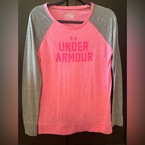 Under Armour top